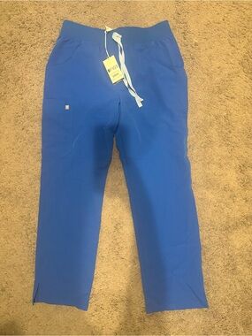 Figs Kade Cargo Scrub Pants
